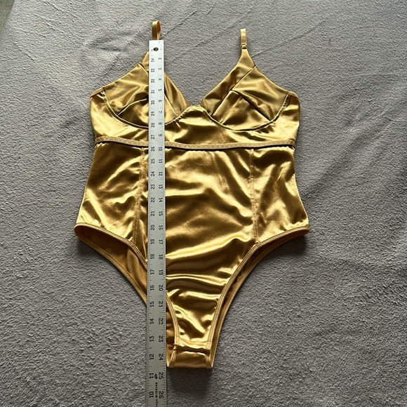 Womens Gold Satin Wireless Leotard Bodysuit w/ Adjustable Straps - Size L - Picture 10 of 11